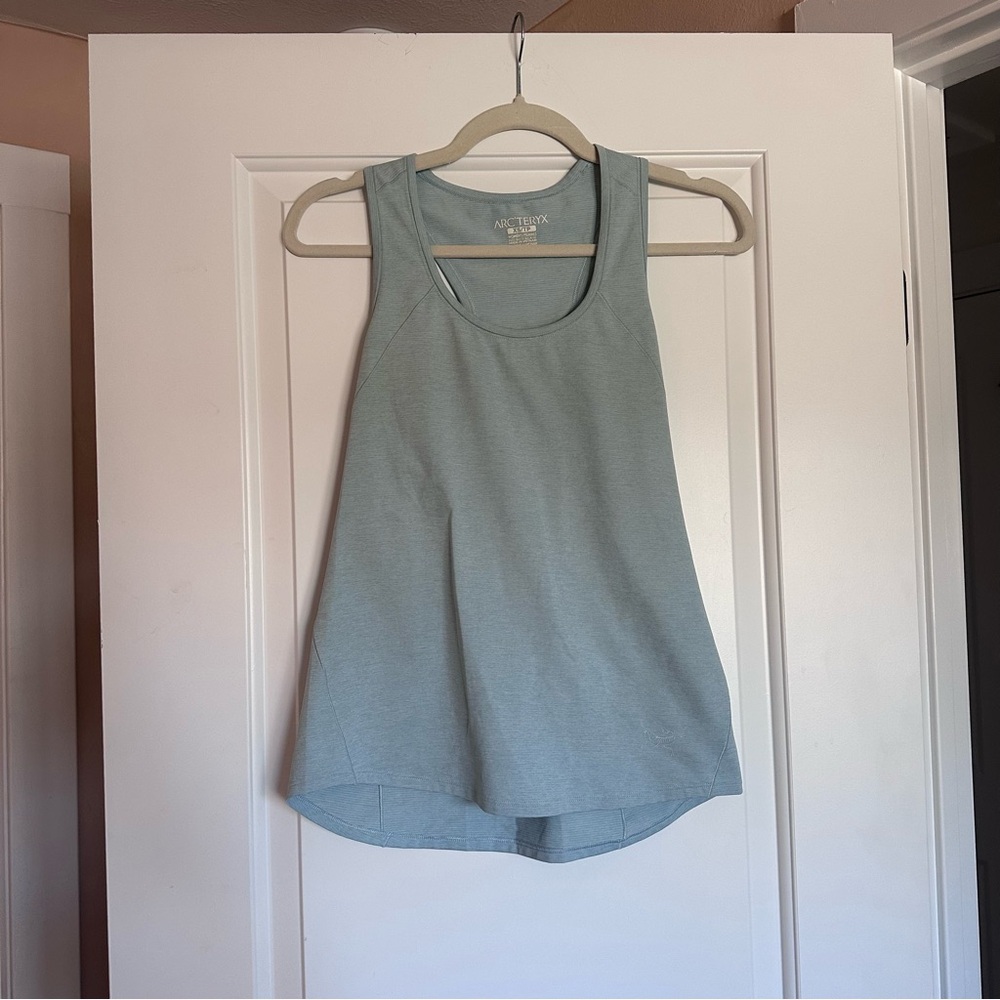 Arc’teryx women’s Blue Tank Top, XS